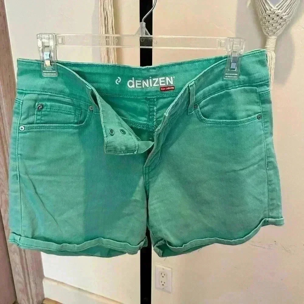 Denizen by Levi's Jungle Green Denim Cuffed Stretch Shorts 6 - Picture 1 of 6